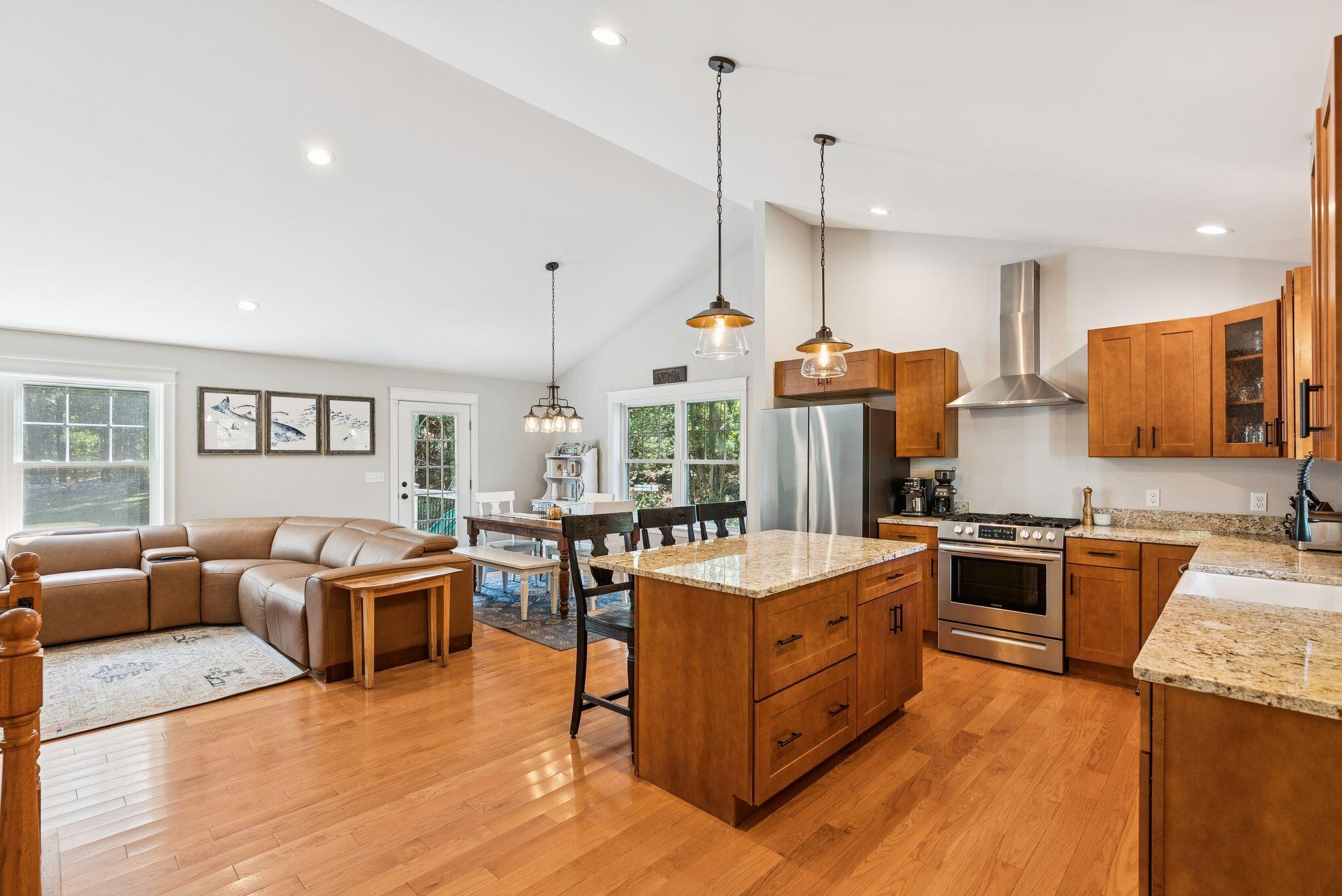 10 Arlington Court Gray ME 04039