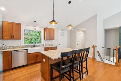 10 Arlington Court Gray ME 04039