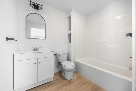 139 Billings Road Hermon ME 04401