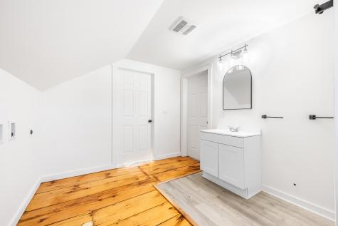 139 Billings Road Hermon ME 04401