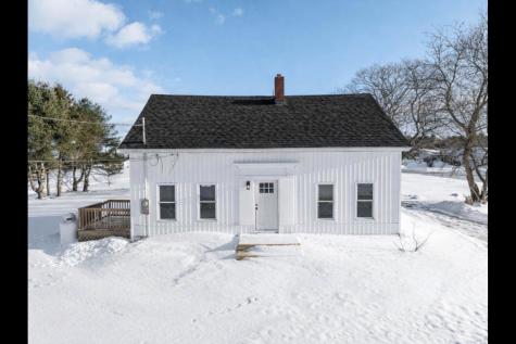 139 Billings Road Hermon ME 04401