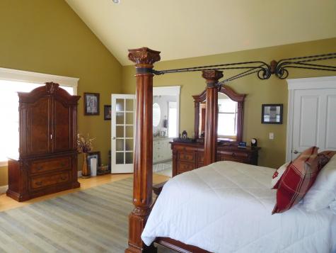 173 Fairway Drive Auburn ME 04210