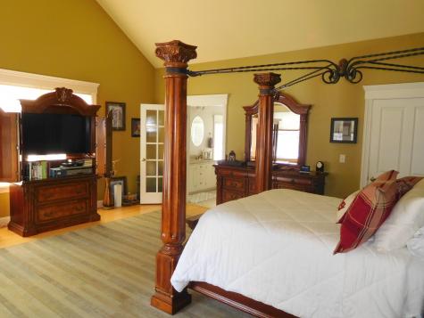 173 Fairway Drive Auburn ME 04210