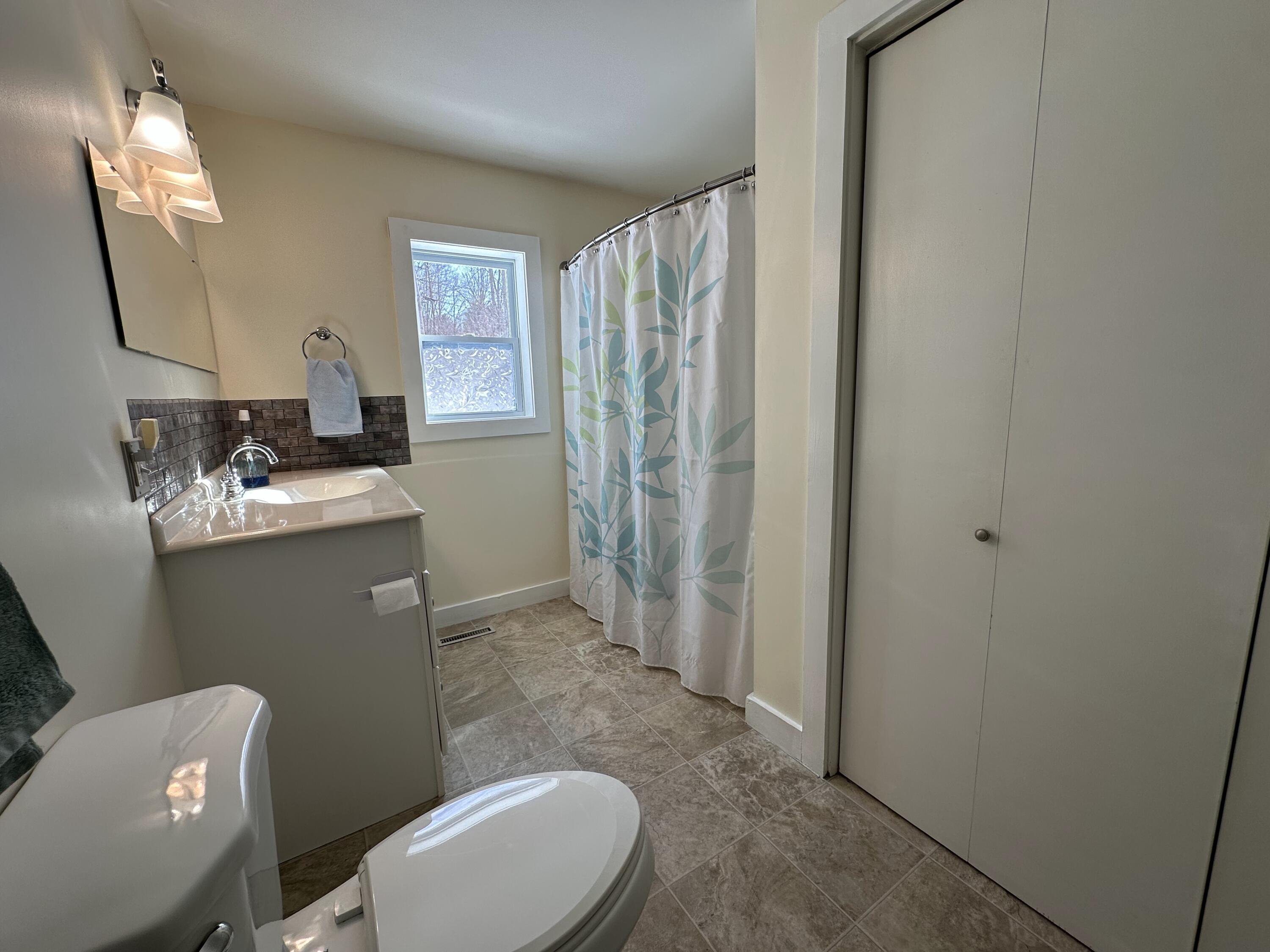 25 Yarmouth Road Gray ME 04039