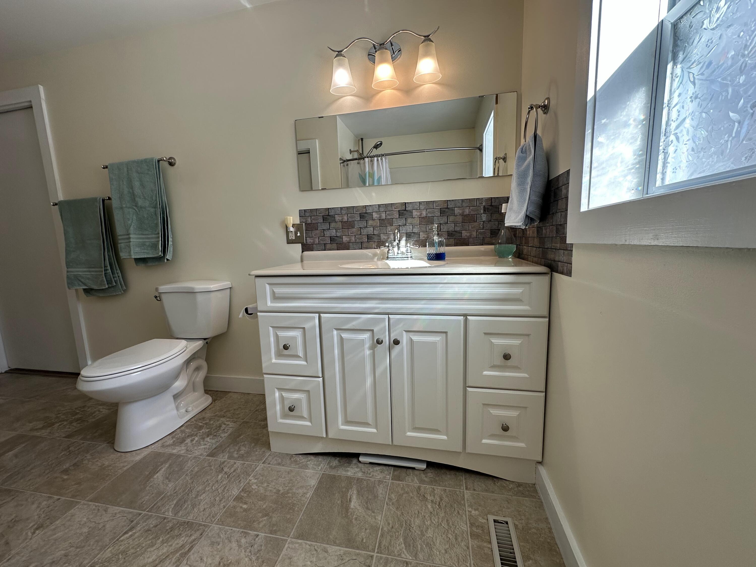 25 Yarmouth Road Gray ME 04039