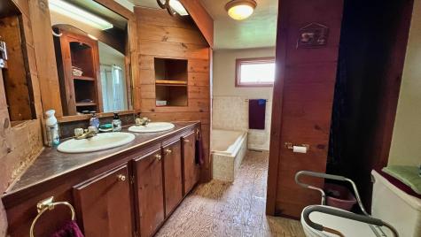 45 Dixie Road Lubec ME 04652