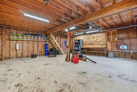 17 Qualey Road Gray ME 04039