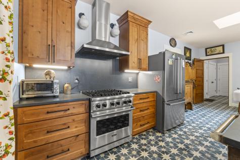 10 Blueberry Lane Kittery ME 03904