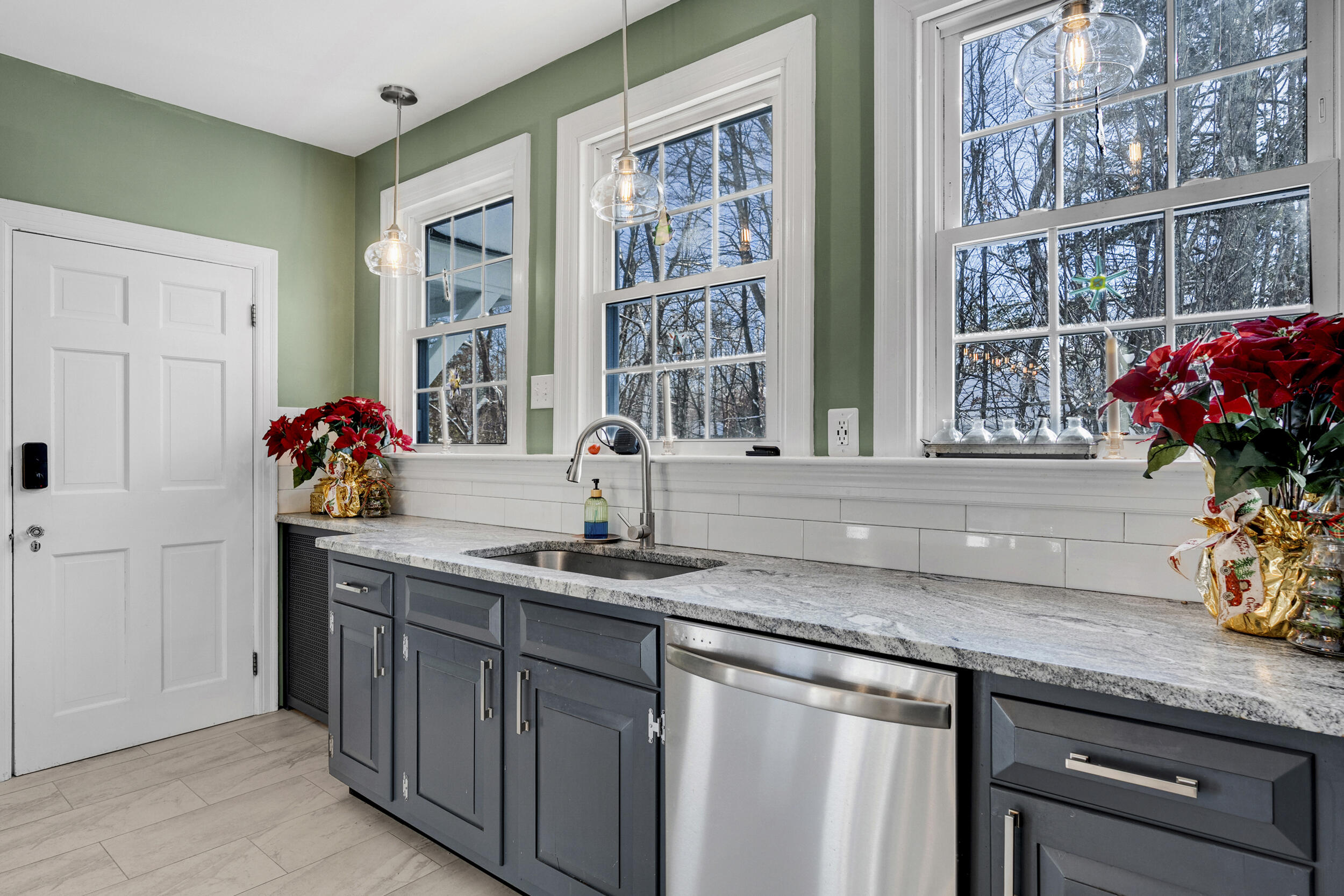 521 Paris Hill Road Paris ME 04281