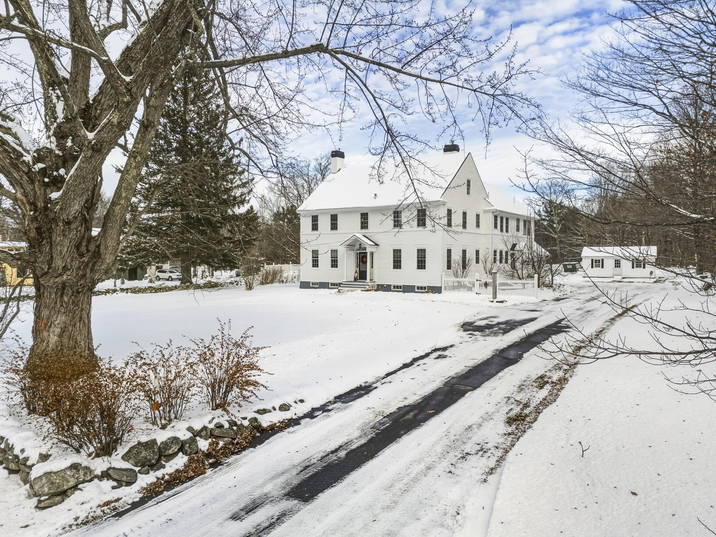 521 Paris Hill Road Paris ME 04281