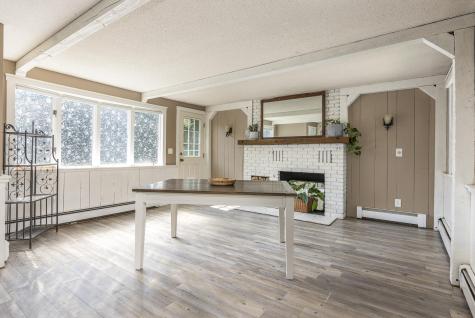 14 Bailey Lane Brunswick ME 04011