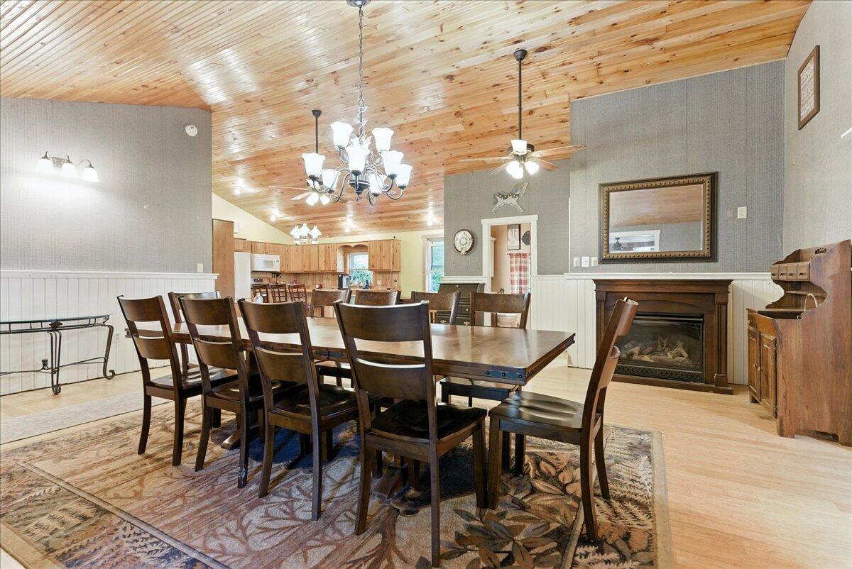 24 Fortin Drive Leeds ME 04263