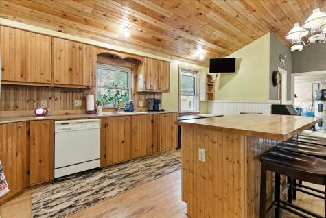 24 Fortin Drive Leeds ME 04263