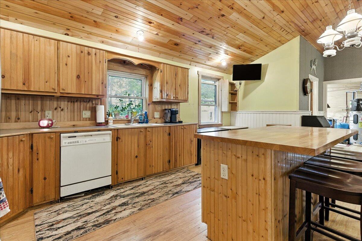 24 Fortin Drive Leeds ME 04263