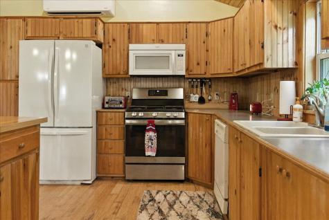 24 Fortin Drive Leeds ME 04263