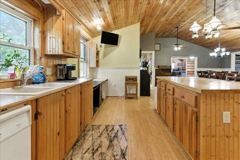 24 Fortin Drive Leeds ME 04263