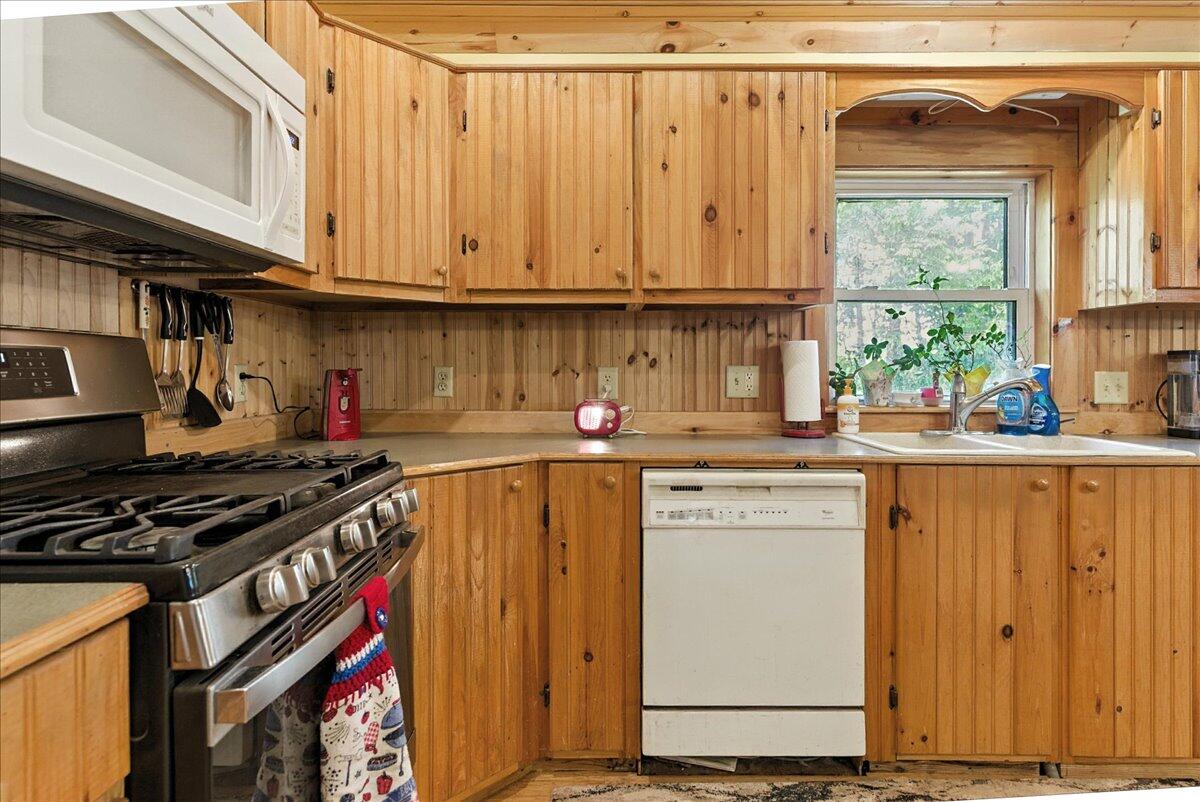 24 Fortin Drive Leeds ME 04263