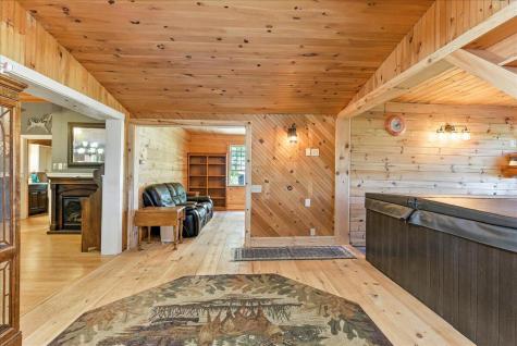 24 Fortin Drive Leeds ME 04263