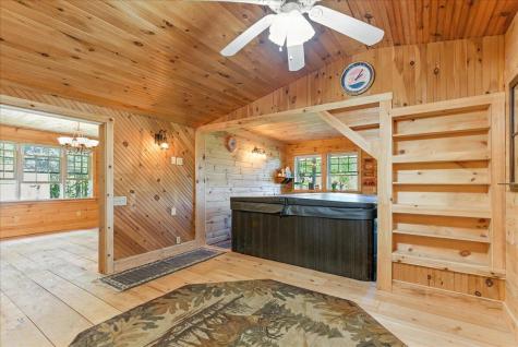 24 Fortin Drive Leeds ME 04263