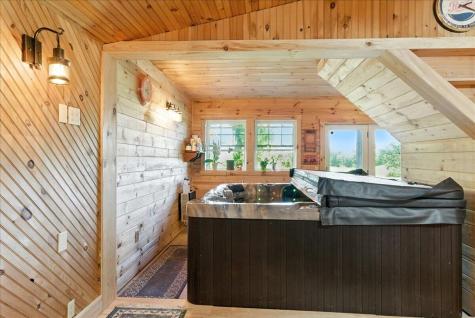 24 Fortin Drive Leeds ME 04263