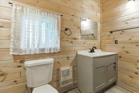 24 Fortin Drive Leeds ME 04263