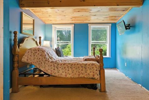 24 Fortin Drive Leeds ME 04263