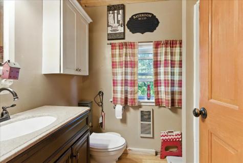 24 Fortin Drive Leeds ME 04263