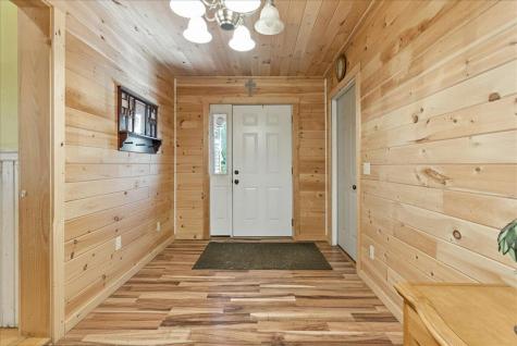 24 Fortin Drive Leeds ME 04263