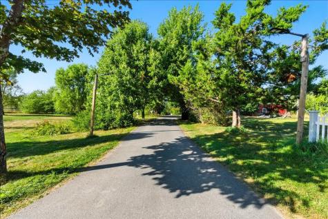 24 Fortin Drive Leeds ME 04263