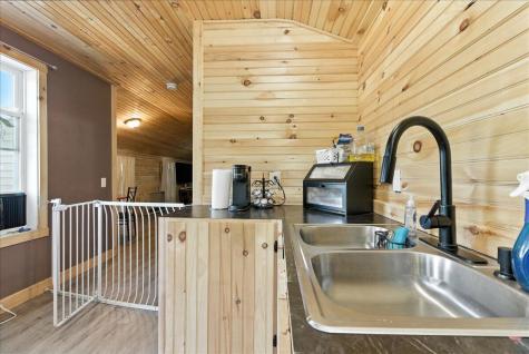 24 Fortin Drive Leeds ME 04263