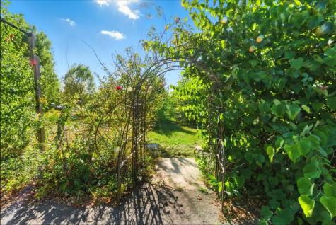 24 Fortin Drive Leeds ME 04263