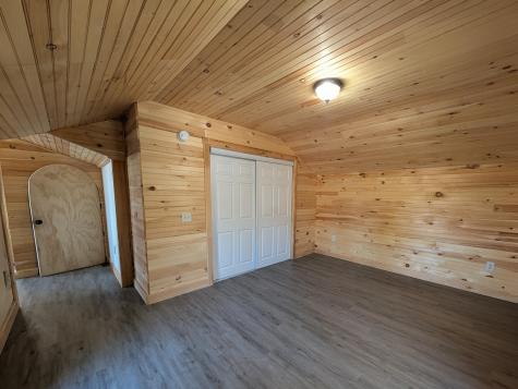 24 Fortin Drive Leeds ME 04263