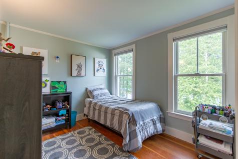 106 Middle Road Falmouth ME 04105