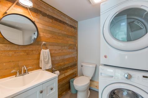 106 Middle Road Falmouth ME 04105
