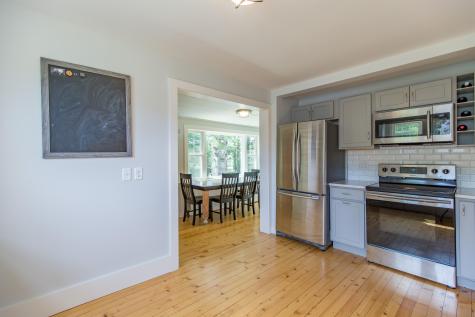 106 Middle Road Falmouth ME 04105