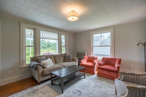 106 Middle Road Falmouth ME 04105