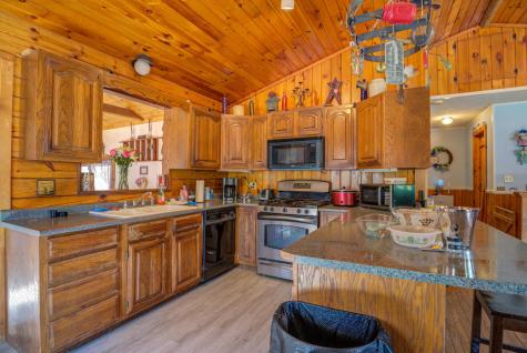 106 Aspen Avenue Oxford ME 04270