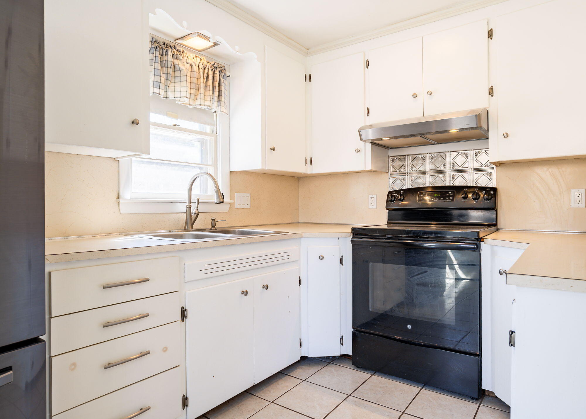 203 Gray Road Falmouth ME 04105
