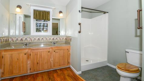 65 Teddy Bear Lane Naples ME 04055