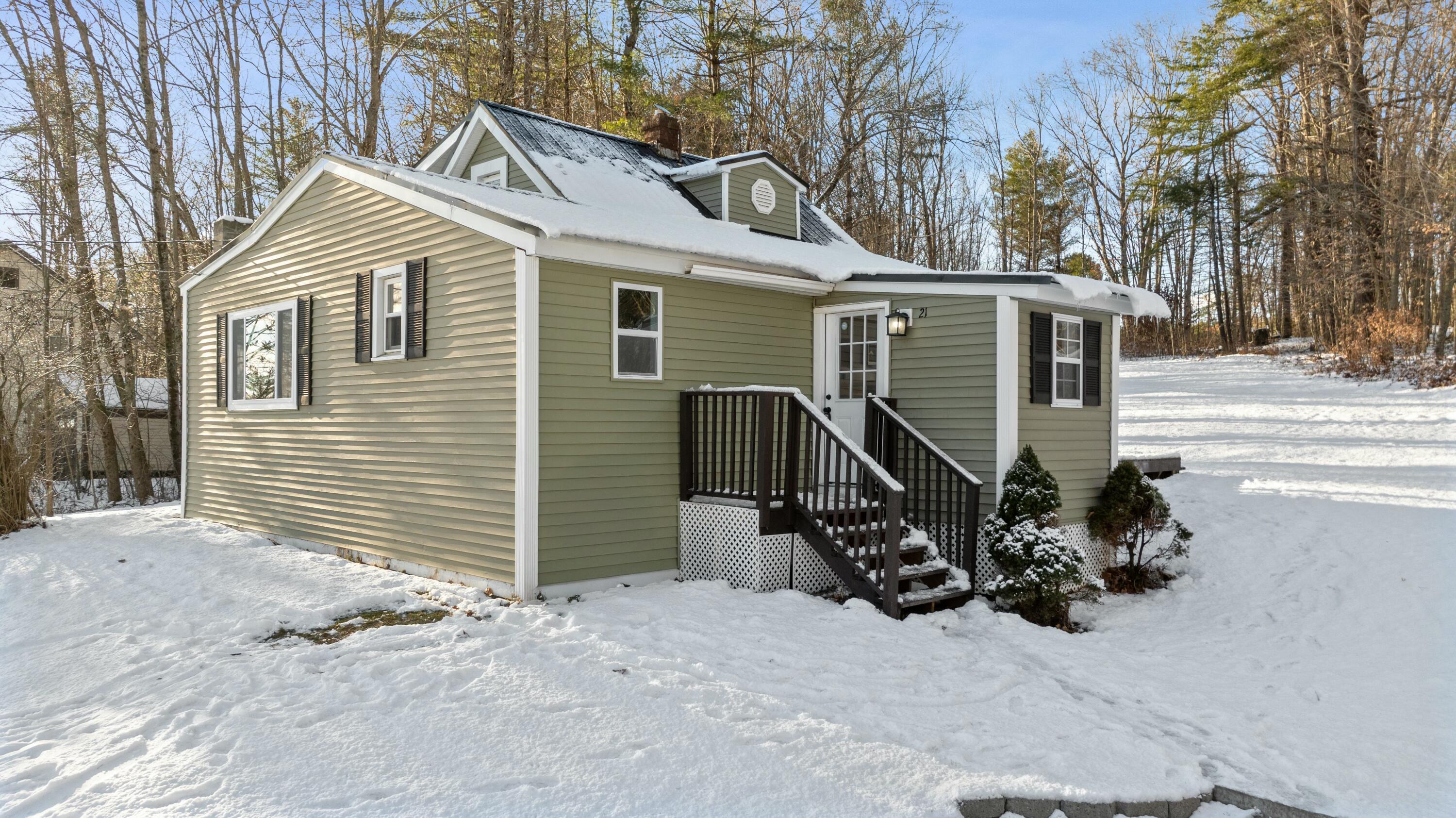 21 Chadbourne Road Lewiston ME 04240