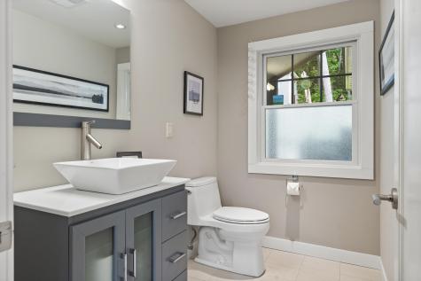 411 Lafayette Street Yarmouth ME 04096