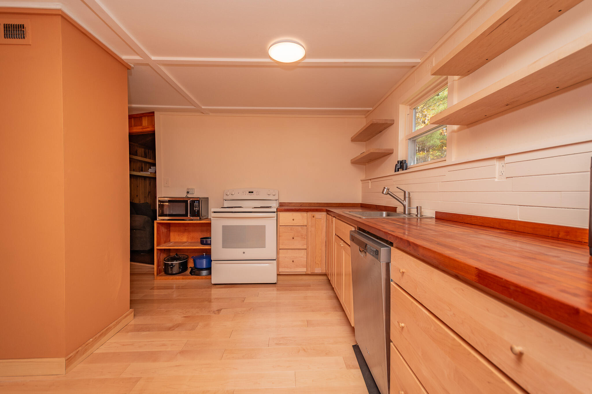 4551 Bennoch Road Alton ME 04468