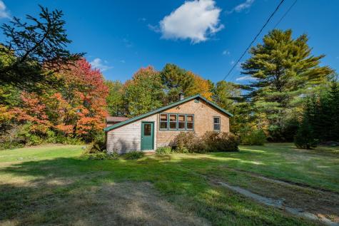 4551 Bennoch Road Alton ME 04468