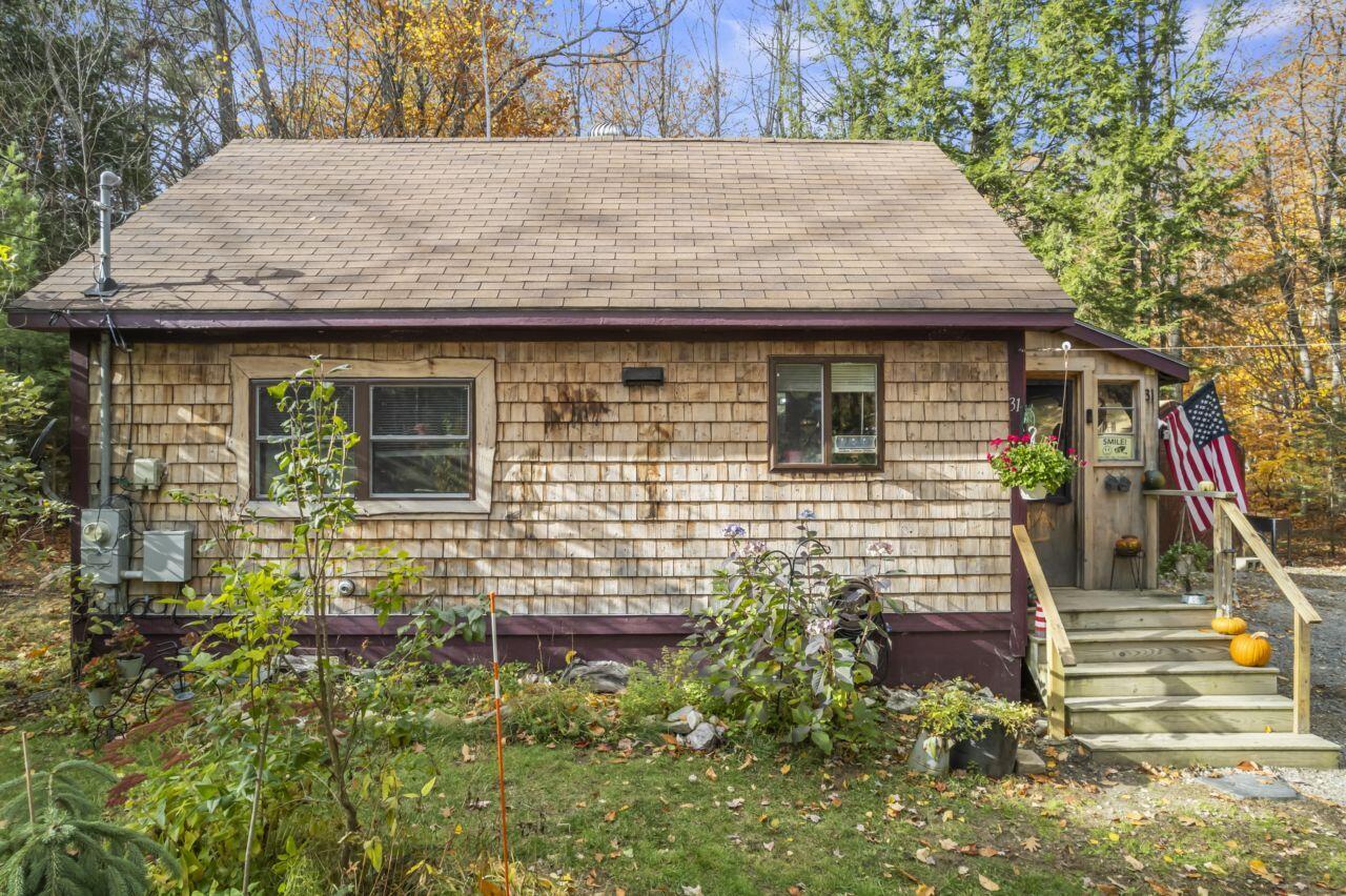 31 Sunflower Estates Rome ME 04963