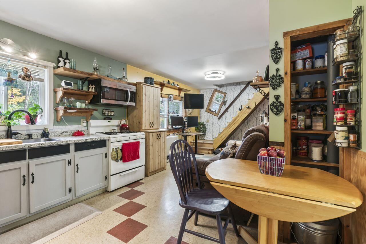 31 Sunflower Estates Rome ME 04963