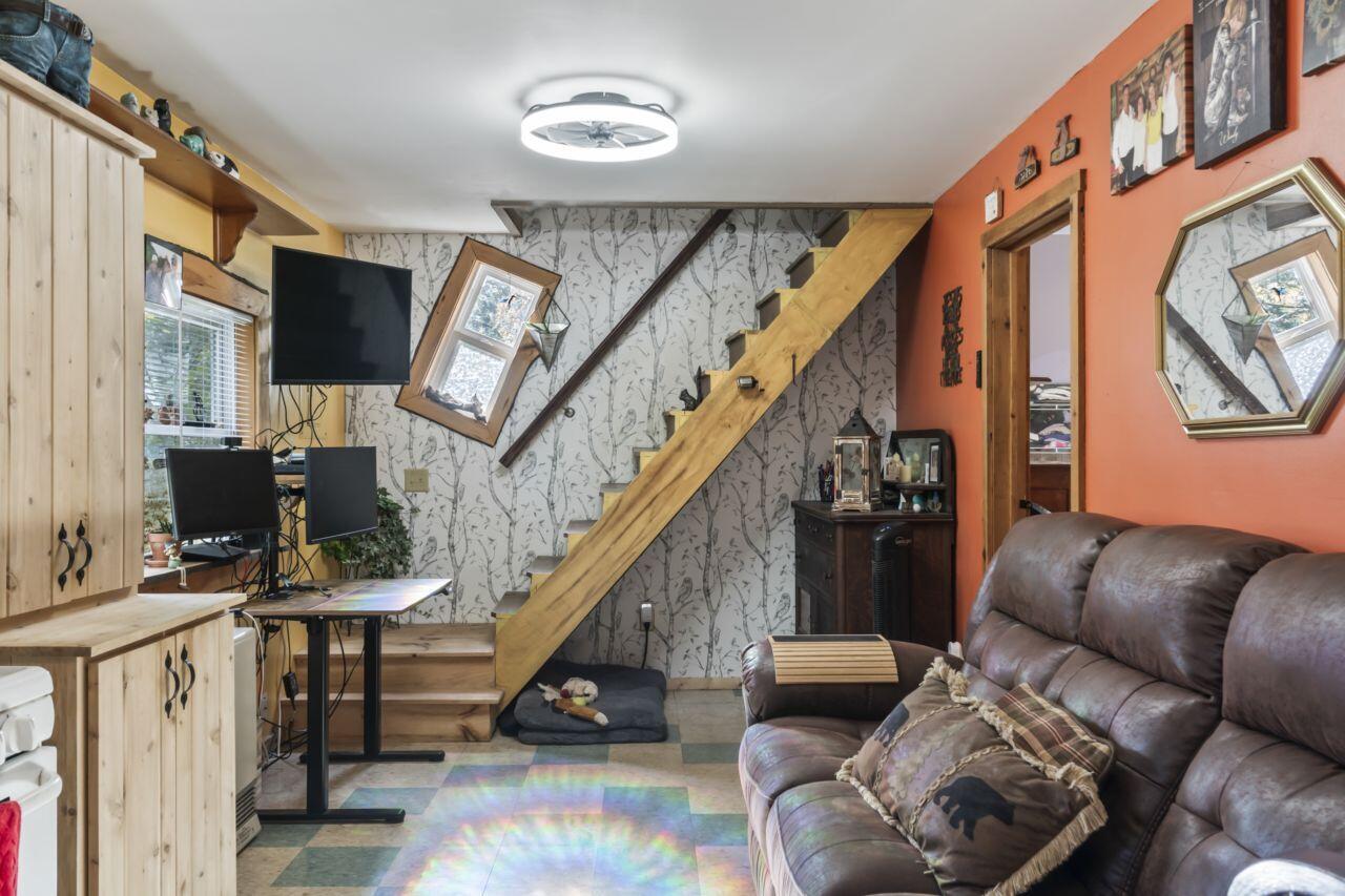 31 Sunflower Estates Rome ME 04963