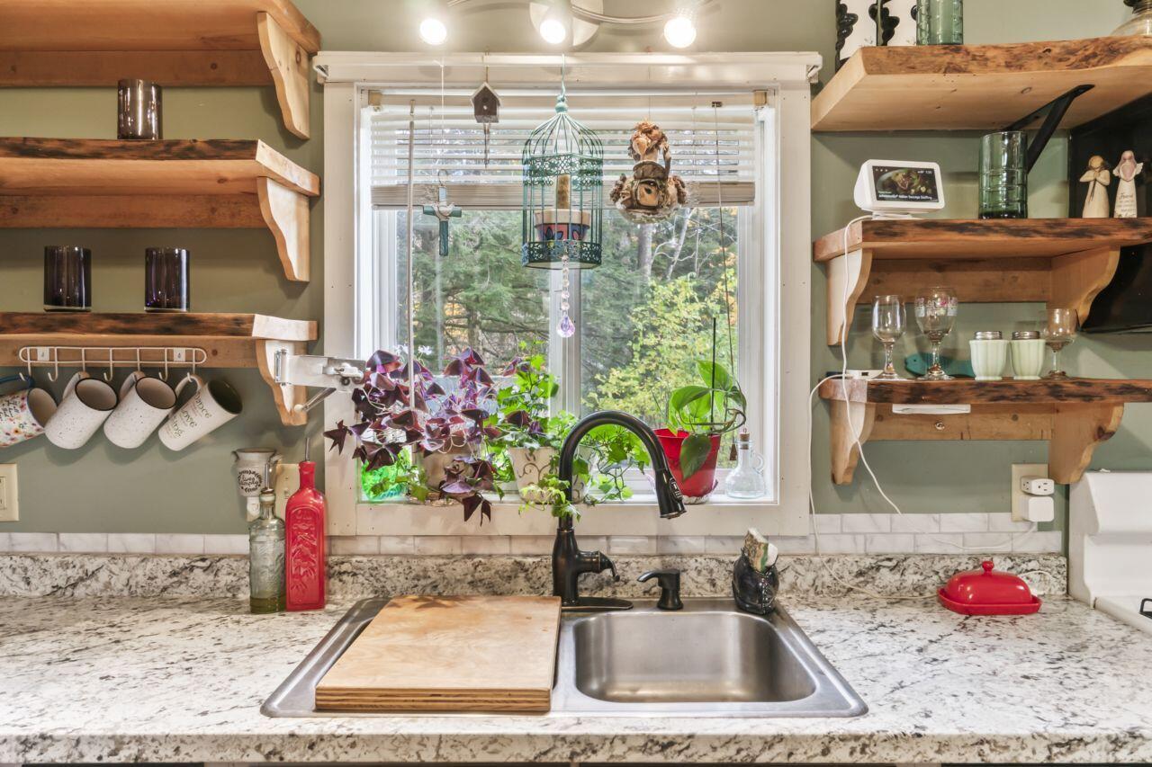 31 Sunflower Estates Rome ME 04963