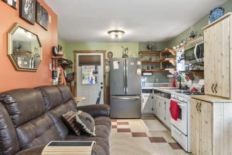 31 Sunflower Estates Rome ME 04963