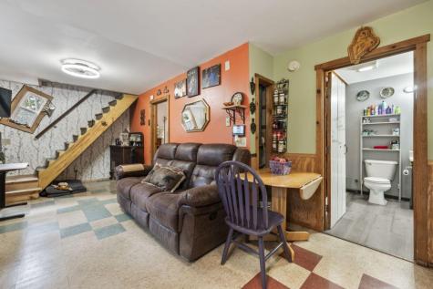 31 Sunflower Estates Rome ME 04963