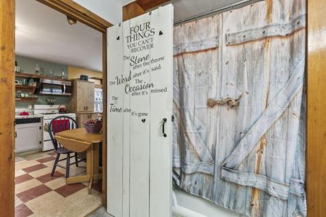 31 Sunflower Estates Rome ME 04963